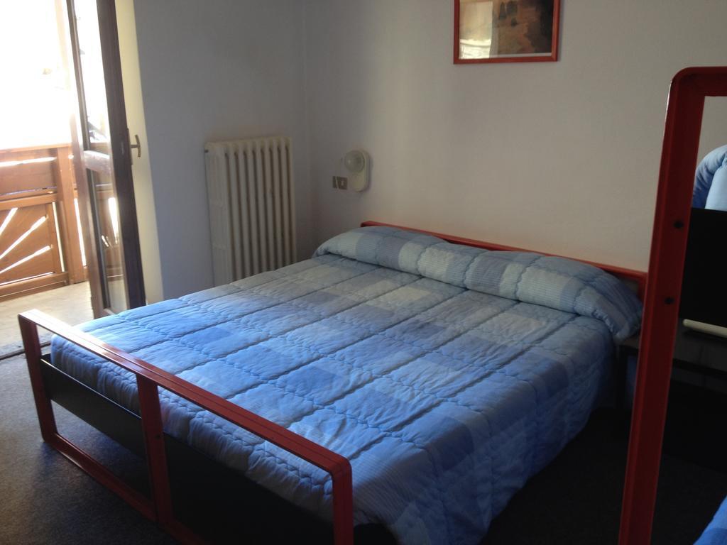 Hotel Rododendro Foppolo Szoba fotó